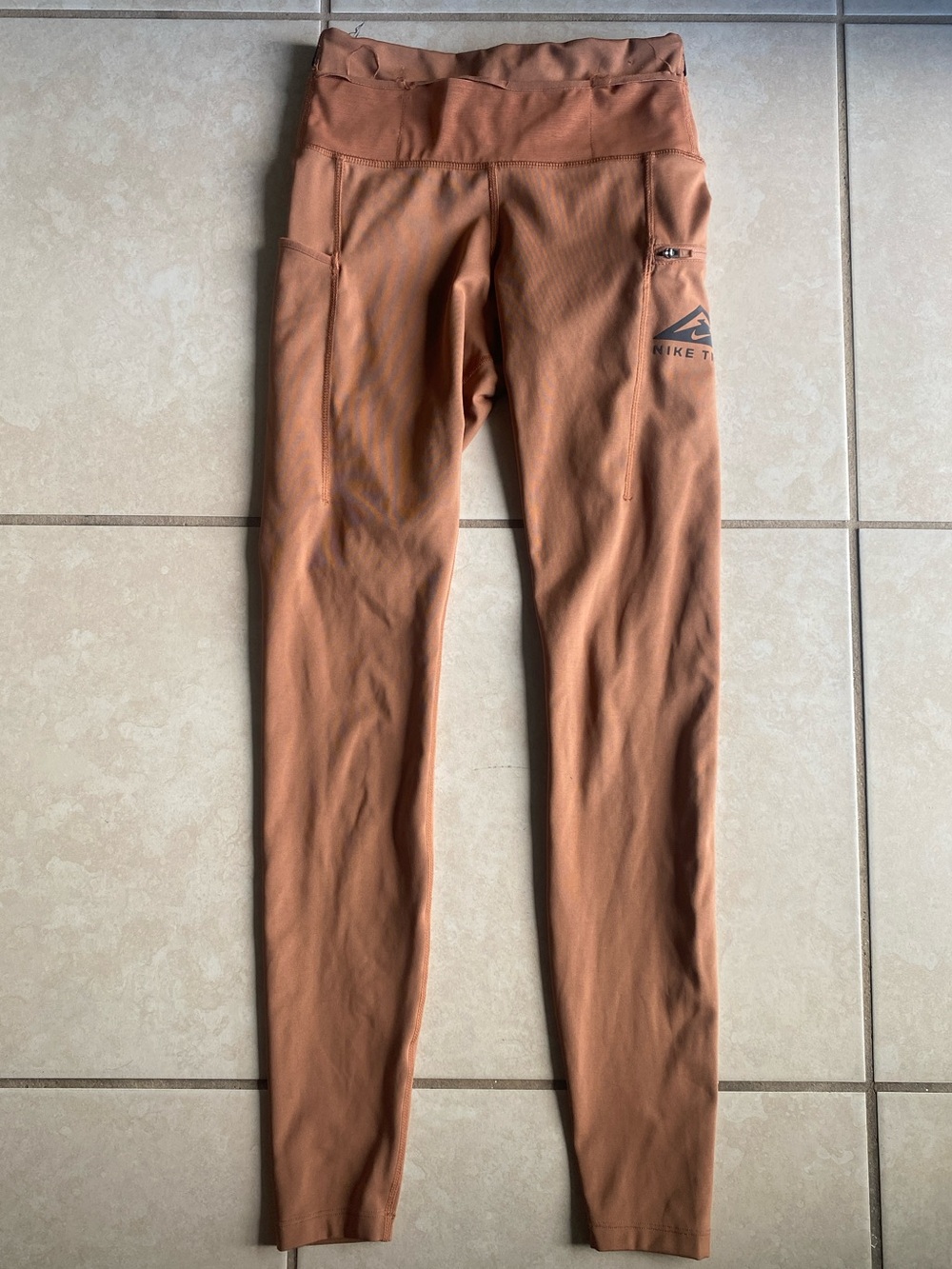 Fall Nike Women's Epict Luxe Pocket Trail Running Hiking Leggings
